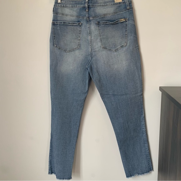 SIZE 14 SEVEN7 SLIM STRAIGHT LIGHT BLUE JEAN FRAYED HEM STRETCH - Picture 10 of 16